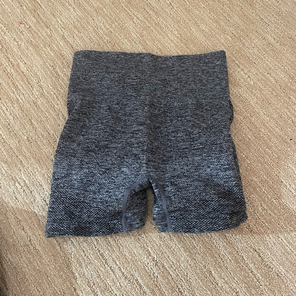 butt scrunch shorts
